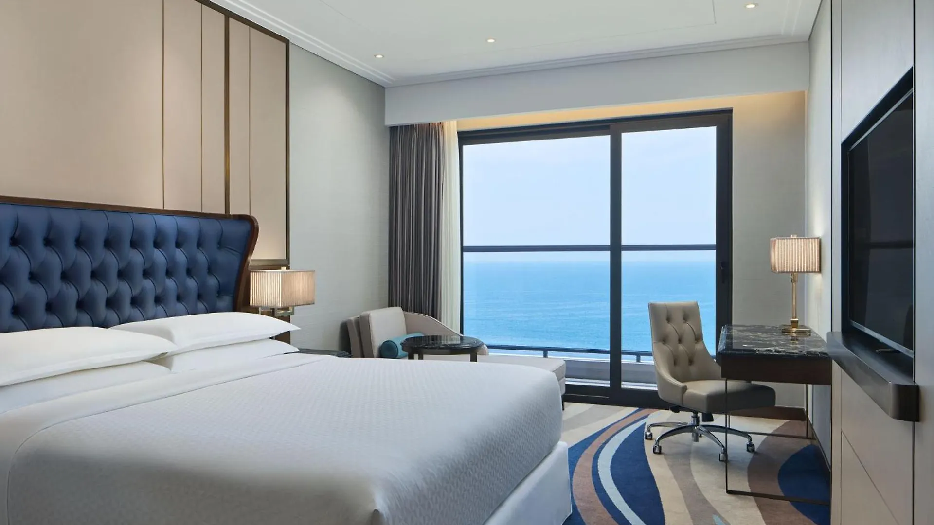 Four Points By Sheraton Danang Vietnam